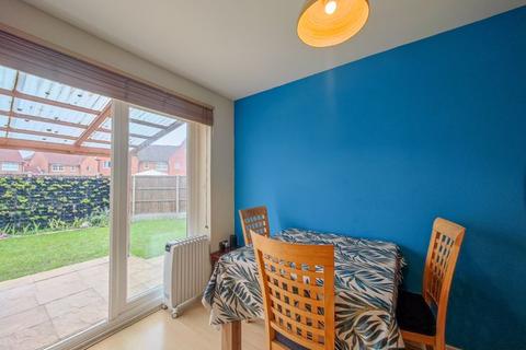5 Broadwater Road, London, SE28 0AZ