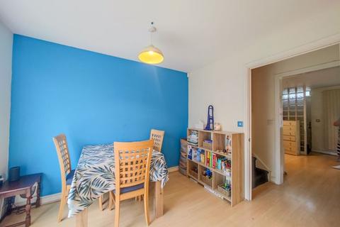 5 Broadwater Road, London, SE28 0AZ