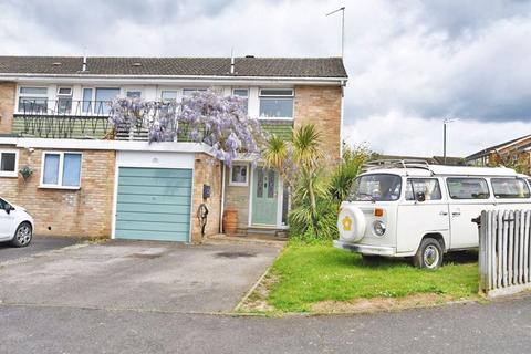 3 bedroom end of terrace house for sale, Merton Road, Maidstone ME15 8