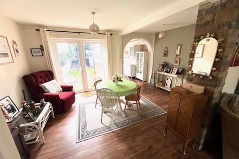 134 Curbar Road, Birmingham, B42 2AX