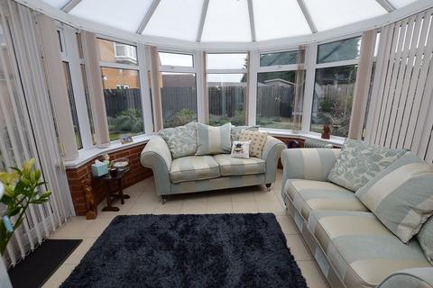 2 Grange Drive, Tattershall, Lincoln, LN4 4GJ