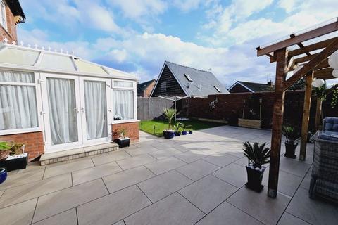 4 bedroom detached house for sale, St Clares Court, Hereford HR2