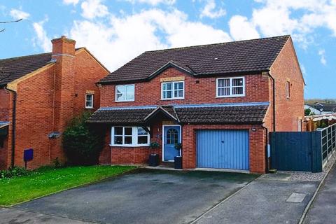 4 bedroom detached house for sale - St Clares Court, Hereford HR2