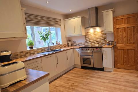 471 Lichfield Road, Sutton Coldfield, B74 4DJ