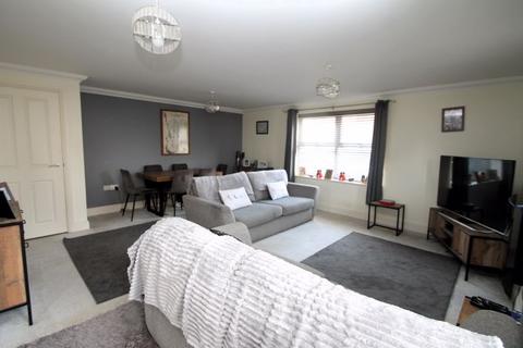 2 bedroom apartment for sale, Paxton Avenue, Hawkinge, Folkestone