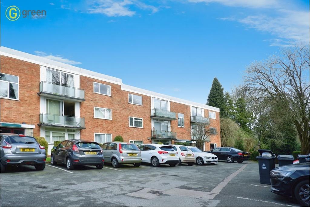 Foley Road East, Sutton Coldfield B74 2 bed apartment for sale £215,000