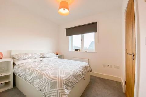 27 Donington Grove, Wolverhampton, WV10 6EE