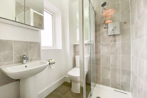 27 Donington Grove, Wolverhampton, WV10 6EE