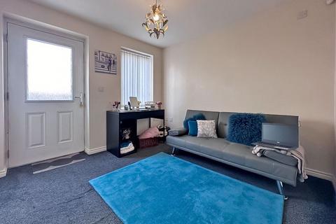 8 Braybrook Crescent, West Bromwich, B70 7DZ