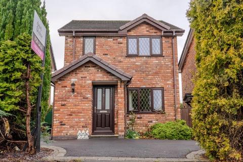 3 bedroom detached house for sale - The Willows, Leek