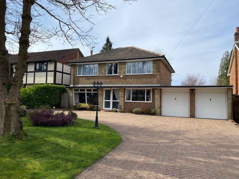 Chaldon Common Road, Chaldon 5 bed detached house for sale £930,000