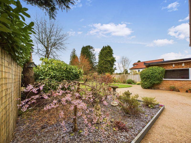 Patio to garden