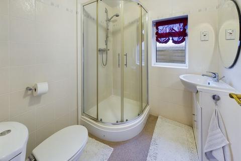 28a Chaldon Common Road, Chaldon, Caterham, CR3 5DA