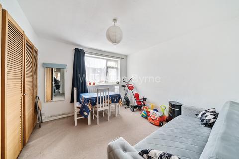 1 bedroom apartment for sale, Brownlow Lodge, Bounds Green N11