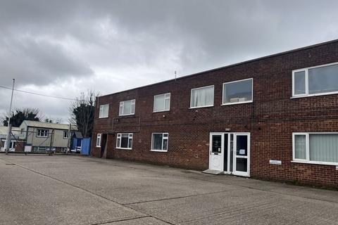 Property to rent, OFFICE WITH INDUSTRIAL UNIT - TO RENT