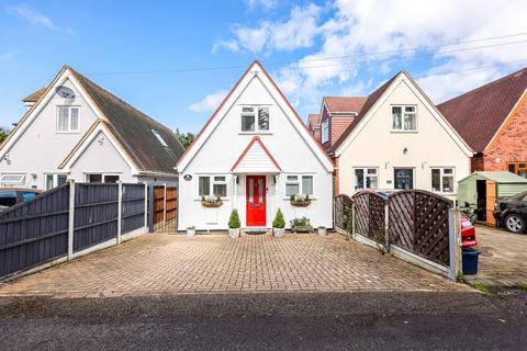 3 bedroom detached house for sale, Eastwood Old Road , Leigh-on-sea
