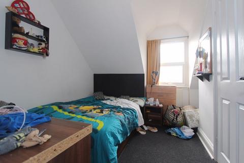 1 bedroom flat to rent - Myddleton Road, Bounds Green N22