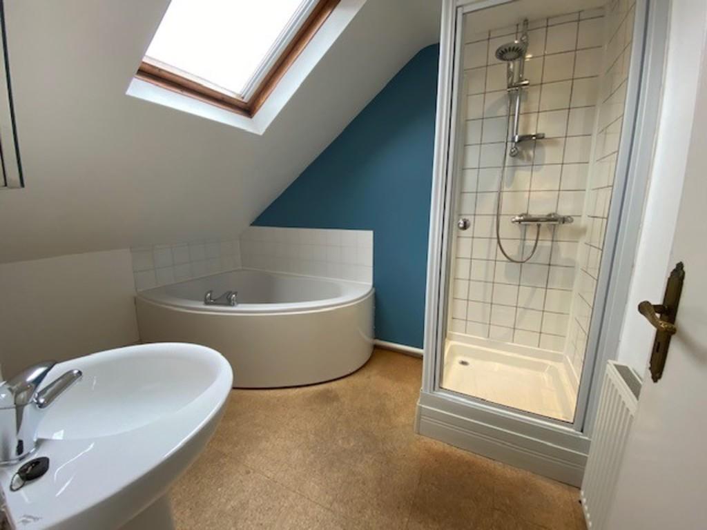 13 old park bathroom