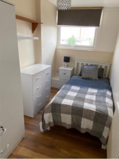 1 bedroom in a house share to rent, Wood Close