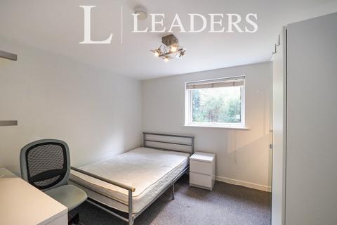 6 bedroom flat to rent, Aston Court, Barrique Road, Nottingham