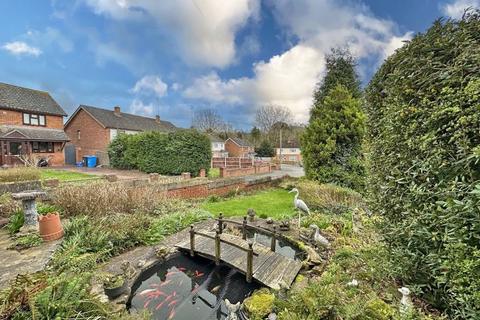 3 bedroom semi-detached house for sale - Moises Hall Road, WOMBOURNE