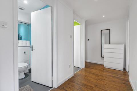 3 bedroom apartment to rent - Elgin Gardens, Guildford GU1