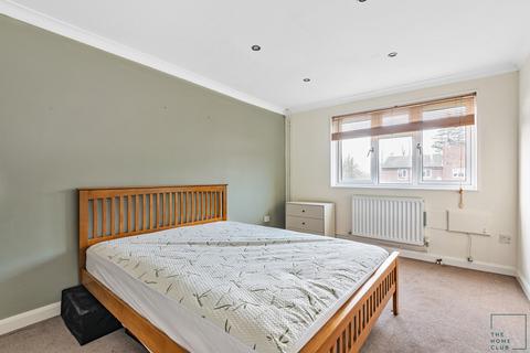 3 bedroom apartment to rent - Elgin Gardens, Guildford GU1
