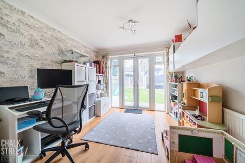59 West Malling Way, Hornchurch, RM12 5RS