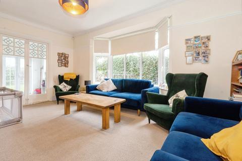 4 bedroom end of terrace house to rent - Blake Hall Road, Wanstead