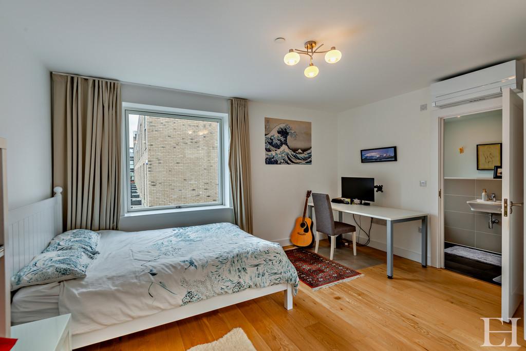 8588392-interiorwm19-800