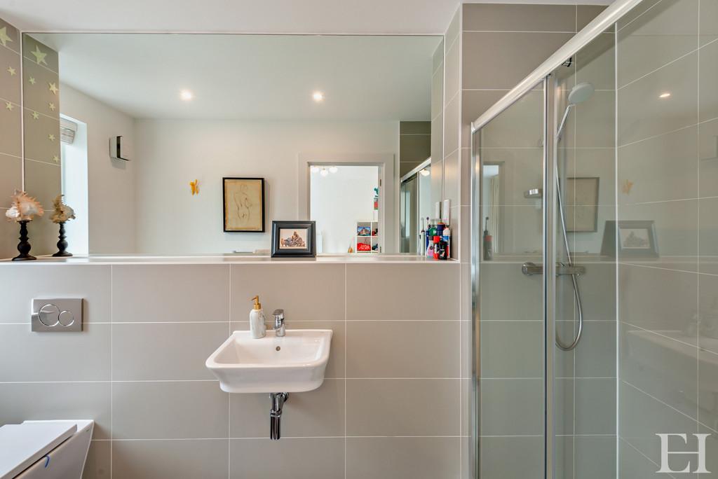 8588392-interiorwm21-800