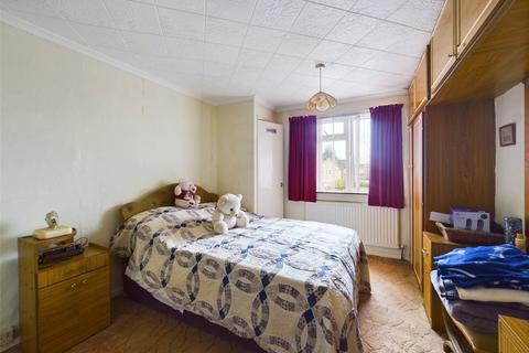 8 Beechcroft Road, Longlevens, Gloucester, GL2 9HF
