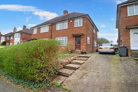 3 bedroom semi-detached house for sale - Highwood Avenue, High Wycombe HP12