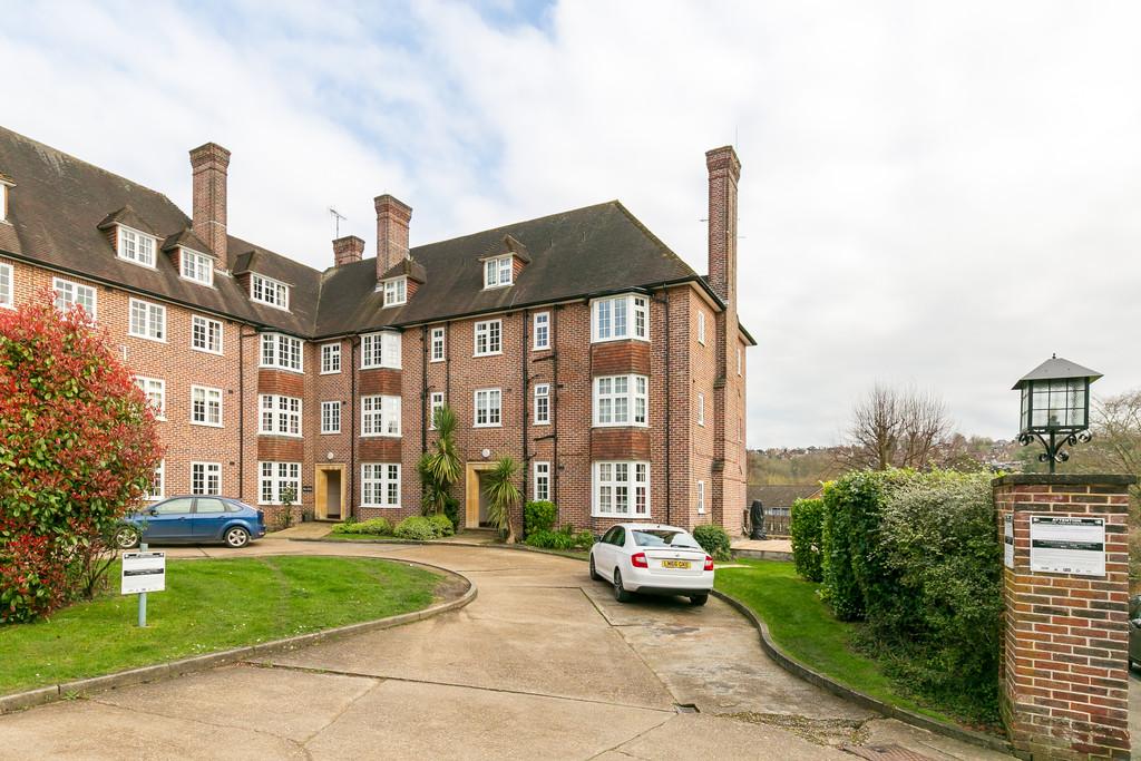 Guildford - 2 bedroom apartment to rent