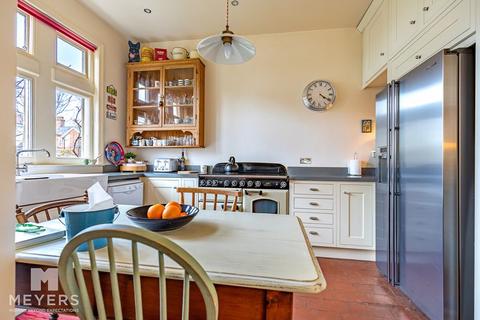 28 Lowther Road, Bournemouth, BH8 8NG