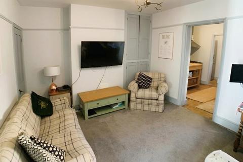 2 bedroom terraced house to rent, Trafalgar Terrace, Stamford, PE9