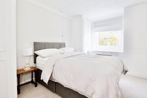 2 bedroom flat for sale, Farnham Close, Whetstone N20