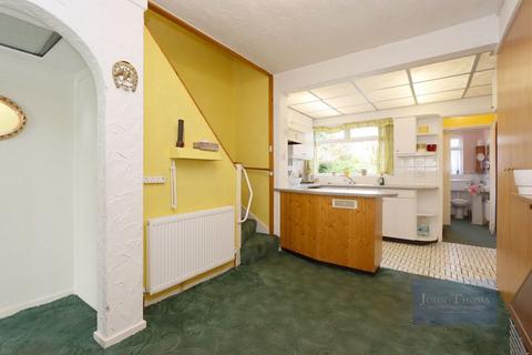 2 bedroom terraced house for sale, Lambourne Road, Chigwell IG7