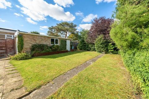 2 bedroom detached bungalow to rent - Cause End Road, Wootton, Bedford