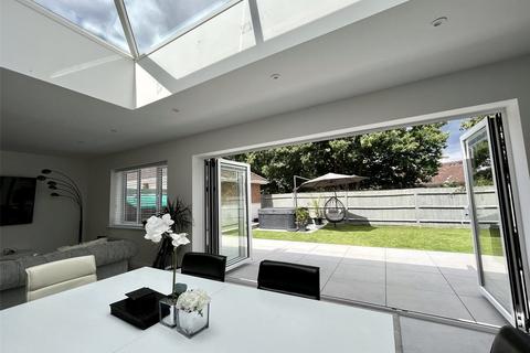 5 bedroom detached house for sale - Drifters Drive, Deepcut, Camberley, Surrey, GU16