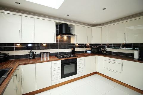 86 New Meadows, Rawmarsh, Rotherham, S62 7FE