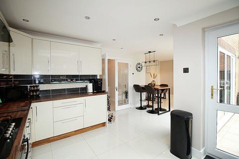 86 New Meadows, Rawmarsh, Rotherham, S62 7FE