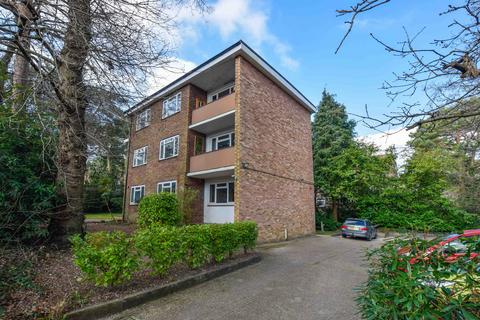 2 bedroom flat to rent, Branksome Wood Road, Bournemouth,