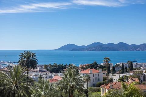 3 bedroom flat, Cannes, 06400, France