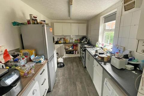 7 bedroom house share to rent - Nottingham NG7