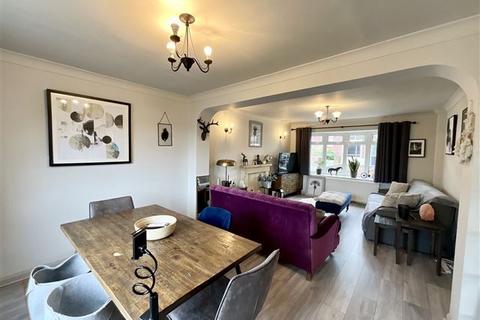62 Bartle Road, Sheffield, S12 2QQ