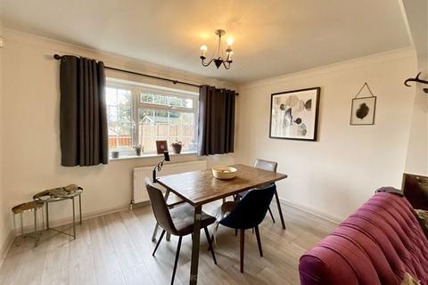 62 Bartle Road, Sheffield, S12 2QQ
