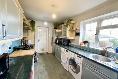 62 Bartle Road, Sheffield, S12 2QQ
