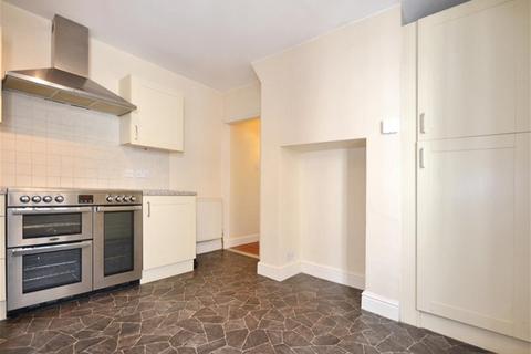 2 bedroom flat for sale, Luton Road, Harpenden