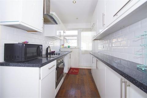 3 bedroom terraced house to rent, Ramillies Road, Sidcup, DA15